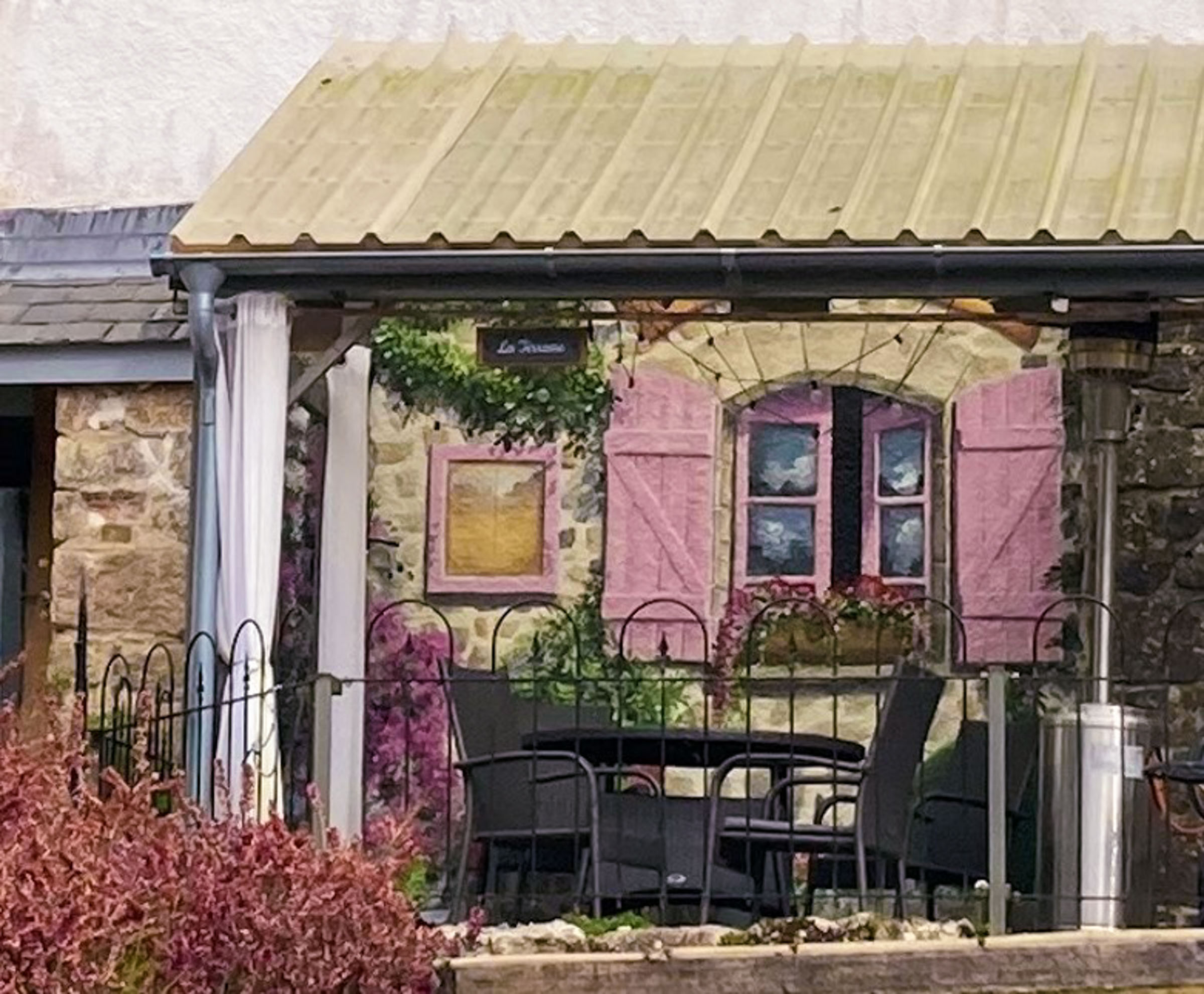 Such a pretty spot for whiling away a pleasant afternoon beside mural